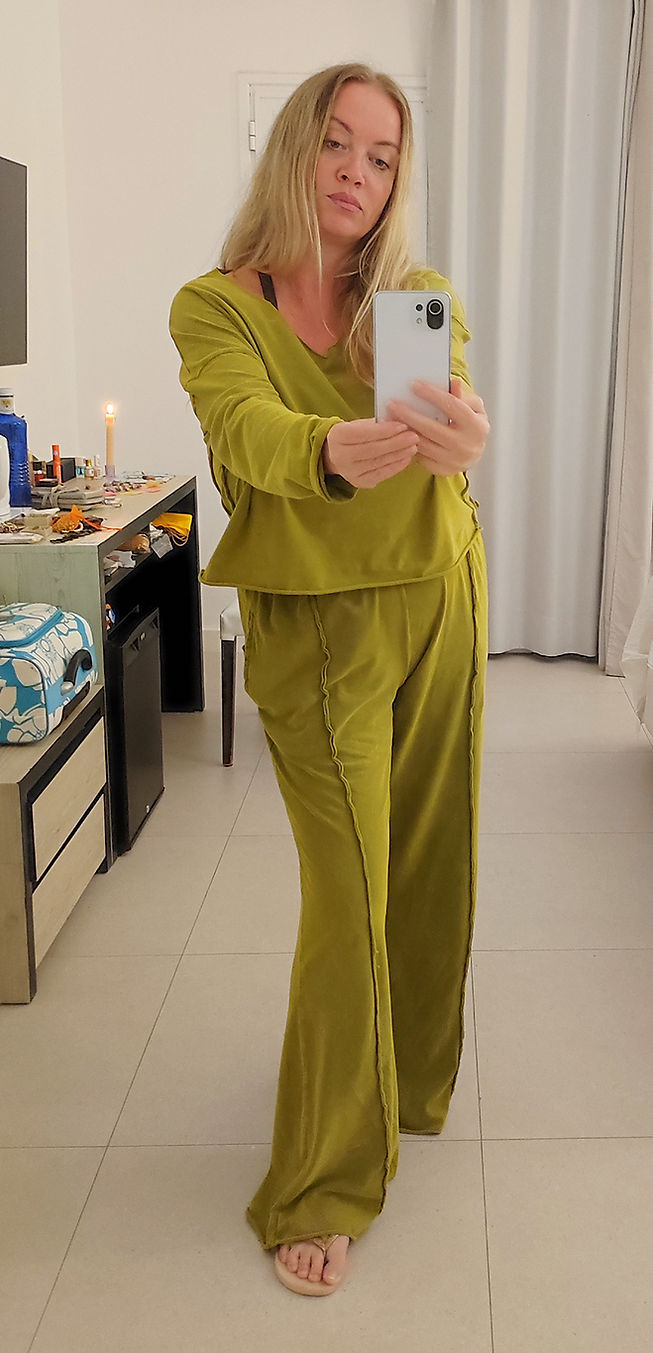 outfit tenerife.jpg