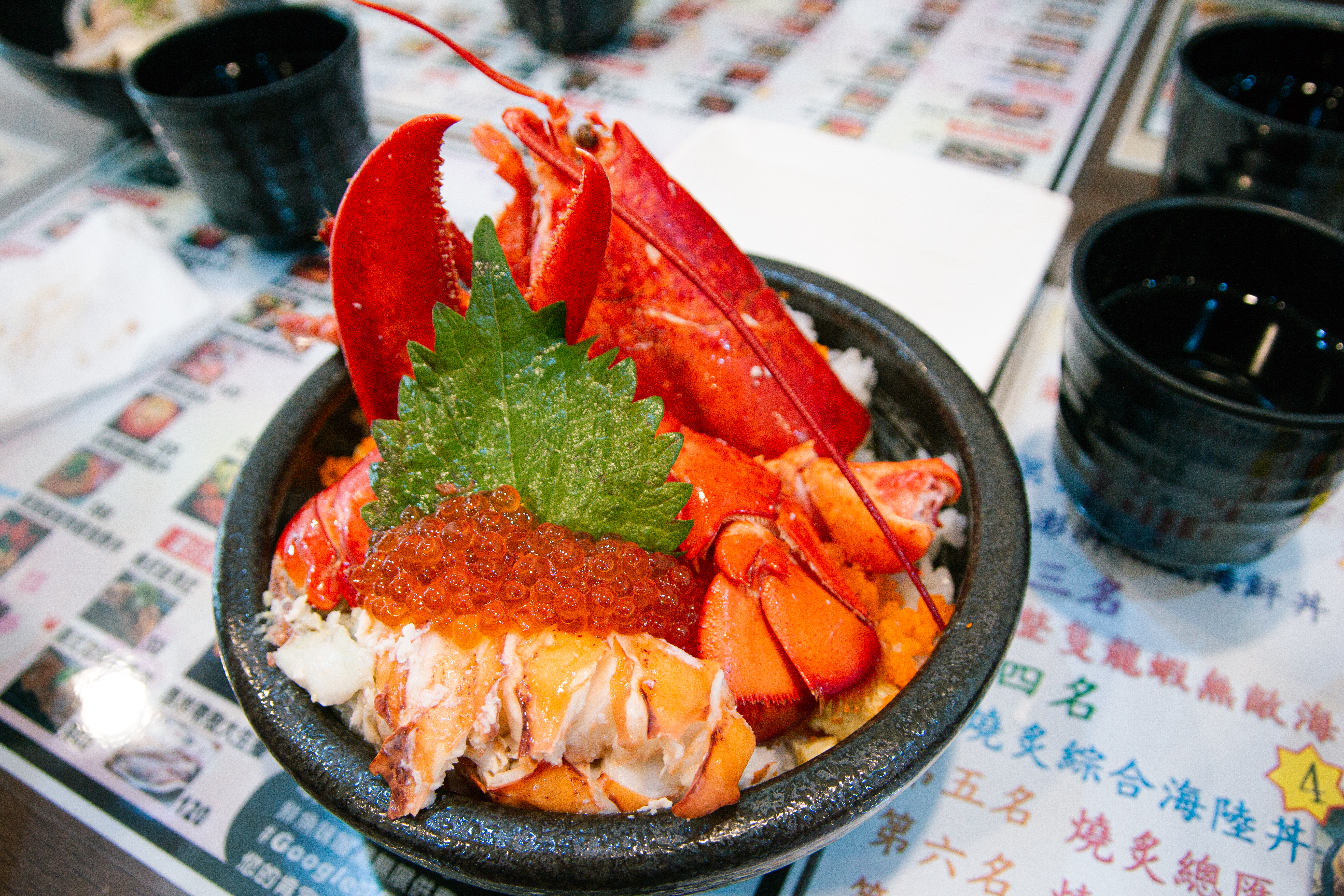 蟹肉與鮭魚卵料理