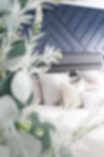 Minimalist Modern Summer Hoop Wreath Tutorial. #summerwreath #modernwreath #DIYwreath