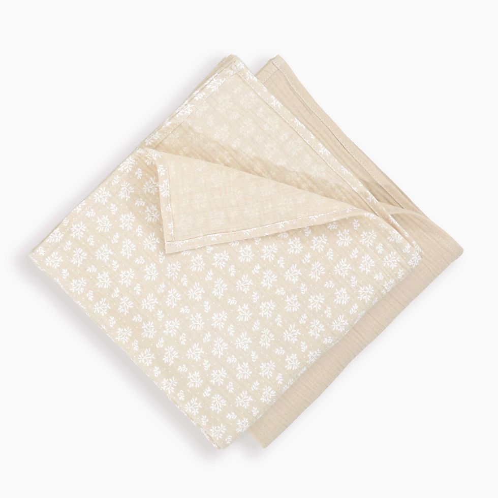 Set de 2 păturici din muselină bej-crem și imprimeu floricele albe pliate