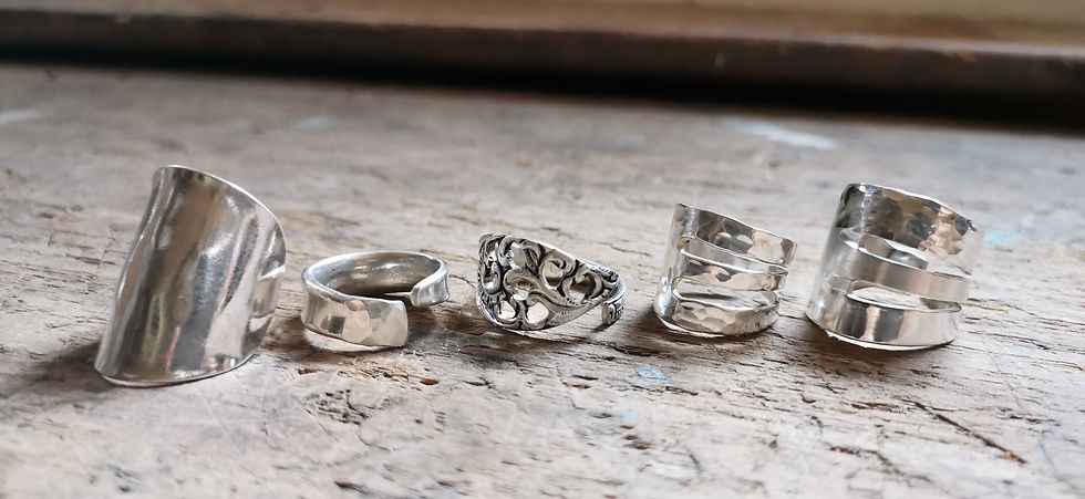 Miniature : Bague brodée