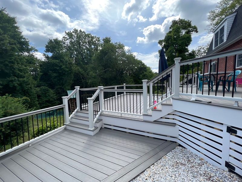 MoistureShield composite deck with Trex Transcend railings in Easton, Connecticut
