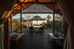 nihi-rote-ume-boa-beachfront-guest-room