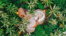 23836_Flying Sauces - Zipline Dining at Soneva Fushi