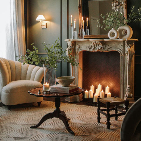 Reviving Retro: The Comeback of Vintage Luxury Decor