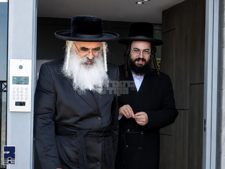 האד' מדושינסקיא נעמט אויף חתנו הגדול הגה"צ ר' שמואל זלמן שפיטץ שליט"א אלס רב ואבד"ק דושינסקיא אין הר יונה
