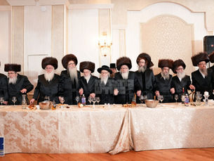 גרויסן ציבור ביי שמחת החתונה בבית פאפא בארא פארק - ראשית חכמה - לייפניק