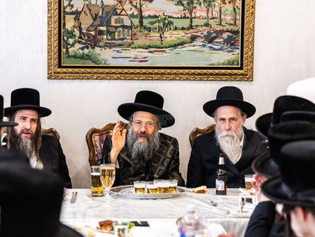 יומא אריכתא: האד' מבאבוב - 45 ביים שיבסר טיש מיט תלמידי המתיבתא שיעור ה' ולמעלה