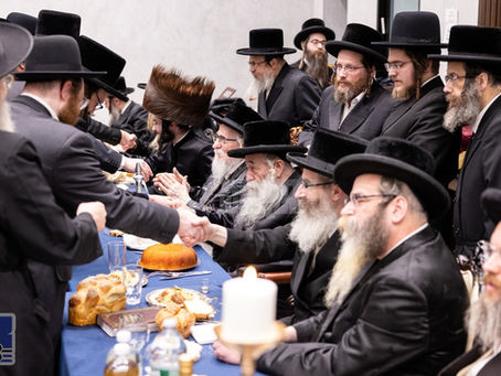 שמחת פדיון הבן אין הויפן פון טשערנאביל - ראחמיסטריווקא לינדען – נדבורנא