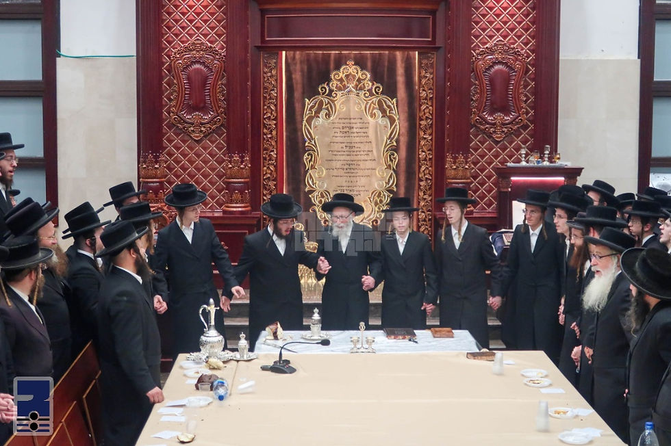 מעמד קבלת פנים בחצה"ק קהל חסידי ירושלים פאר העלדישע גיבורי חיל וועלכע האבן געשמאכטעט אין טורמע