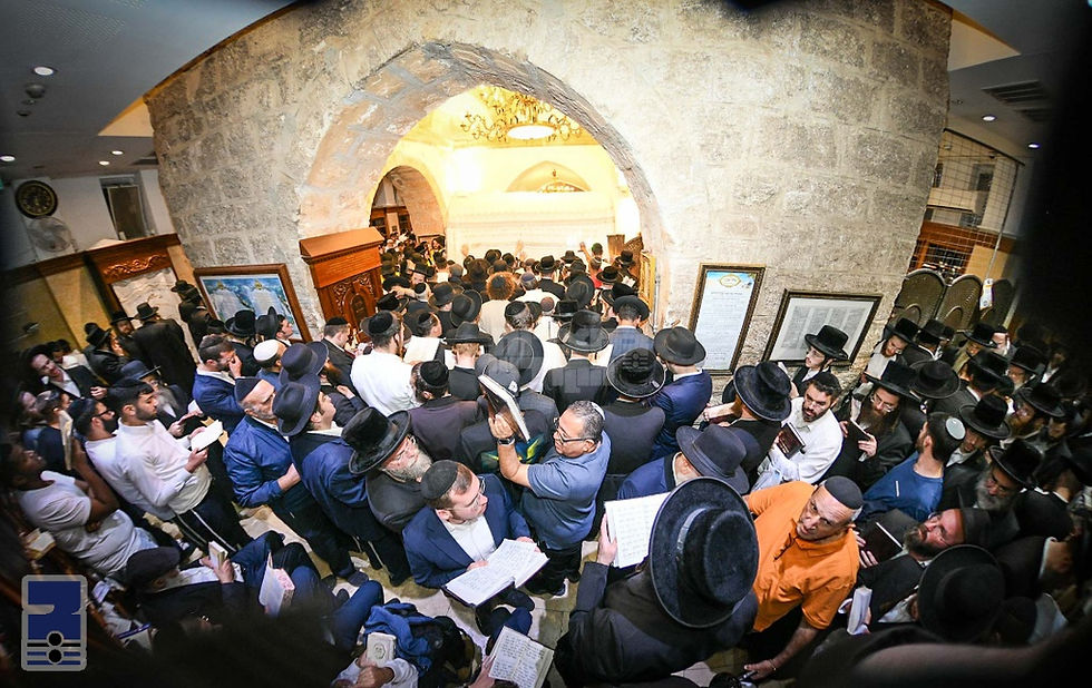 קול ברמה נשמע: רבבות האבן פוקד געווען קבר רחל אמנו ע"ה אין די טעג ארום די הילולא