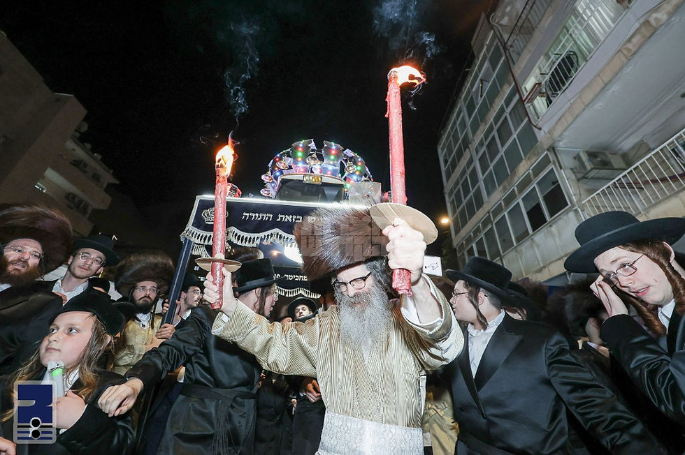 פייערליכע חגיגת הכנסת ספר תורה לכבודו ולזכותו פון המשפיע הגה"צ רבי נחמן בידערמאן שליט"א מלעלוב