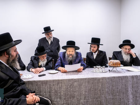 שמחת התנאים פון אייניקל ביי האד' מבאבוב-45 פארגעקומען אין נייעם יישוב דחסידי באבוב-45 אין יוניאן
