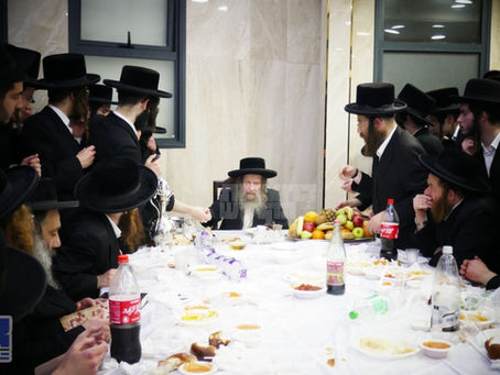 סְעָדֵנִי וְאִוָּשֵׁעָה: הילולא קדישא פון הרה"ק רבי משה מלעלוב זי"ע ביי נכדו האד' מלעלוב ניקלשבורג