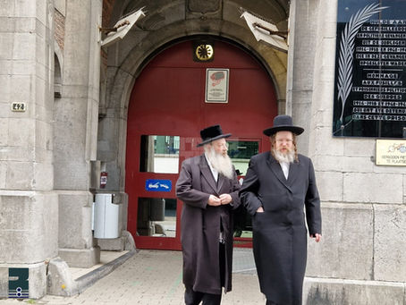 הרה"צ ר' ישראל מנחם אלתר שליט"א בן האד' מגור באזוכט ביי אידישע ארעסטאנט אין אנטווערפענער טורמע