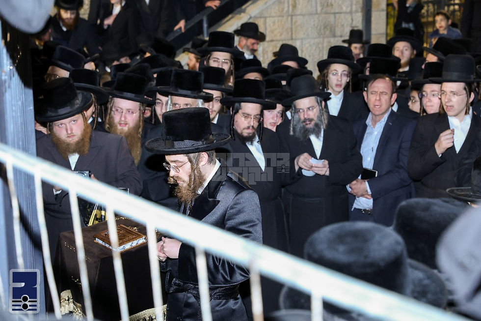 תשלומין: טויזנטער אידן ובראשם אדמור"ים ורבנים אנגעקומען קיין אתרא קדישא מירון אין טעג נאך ל"ג בעומר