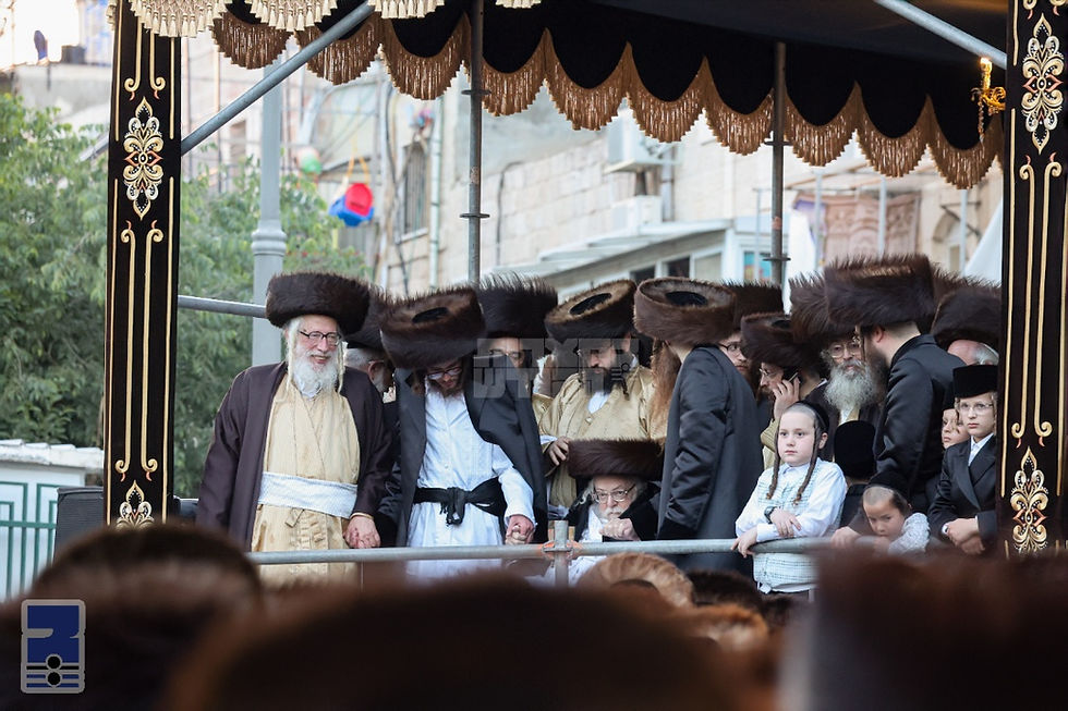 שמחת החתונה בחצר הקודש תולדות אברהם יצחק אפגעראכטן מיט גרויס התרוממות הנפש