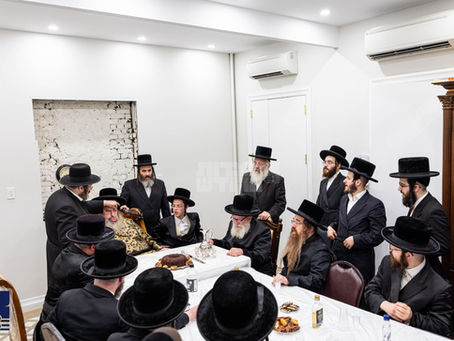 שיינער שידוך געשלאסן בחצרות סקווירא - וויזניץ - קאלוב; הכלה בתו הצעירה פון הרה"צ רבי אהרן מענדל טוורערסקי שליט"א