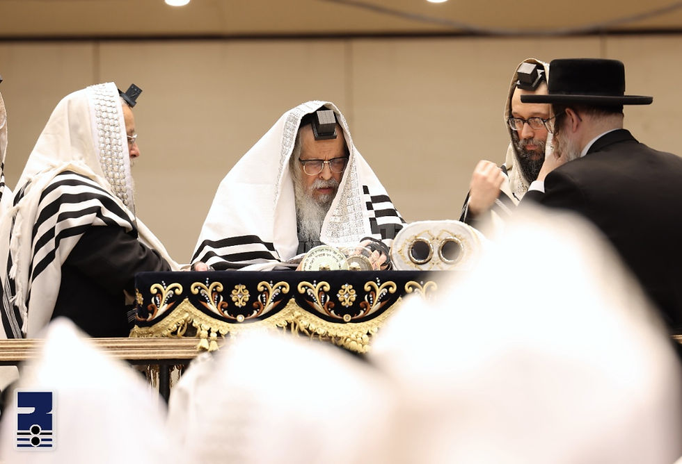 שהחיינו: האד' מסאטמאר צום ערשטן מאל עולה אויף נייעם ספר תורה נאך היסטארישע ימי החגיגה ל"ג בעומר