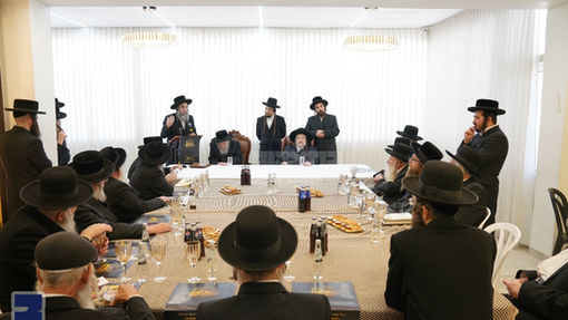 גדולי רבני ברסלב אפגעשיקט פאראייניגטע "דאנק בריוו" פאר אוקריינער פרעזידענט און נאך שרי המלוכה