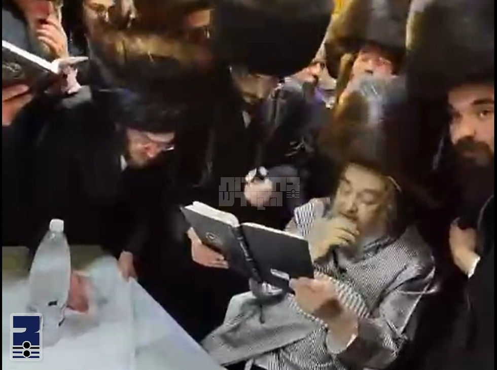 ווידיאו • פאר הדור הגה"צ רבי יעקב מאיר שעכטער שליט"א אין אתרא קדישא מירון לכבוד ערב ל"ג בעומר