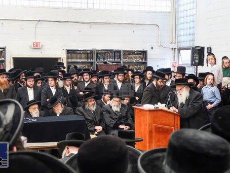 תושבי קרית קאשוי באגלייטן למנוחות הגה"צ רבי יוסף יהושע העשיל בלום זצ"ל גאב"ד קרית קאשוי