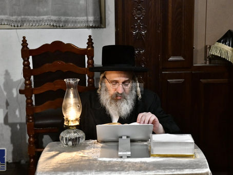 תשעה באב בחצר הקודש זוטשקא אמסנא | בילדער גאלעריע