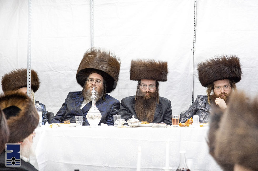 ערשטע יום טוב סוכות בחצר הקודש בית שמואל צבי ד'ספינקא