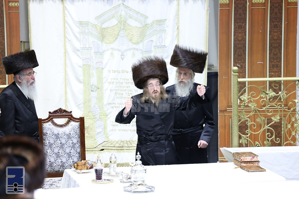 ווידיאו • האד' מסאדיגורא אין א ריקוד נלהב ביים נעילת חג מוצאי שמחת תורה