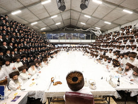 גרויס התעוררות ביי לעלובער חסידים אפצייכענענדיג הילולא קדישא פון כ"ק אדמו"ר מלעלוב זצוק"ל בעיצומו של יום הקדוש