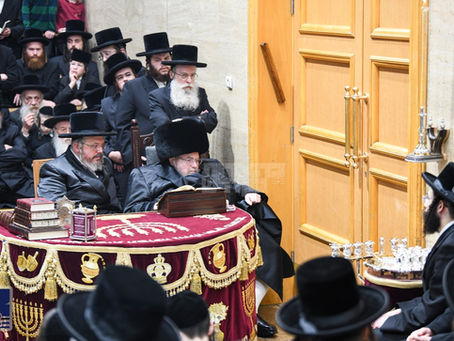 לְךָ נָאֶה לְשַׁבֵּחַ • יום טוב חנוכה בחצר הקודש בעלזא