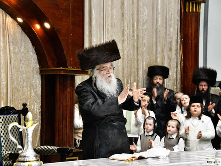 וַאֲמֶַרְתֶּם זֶבַח פֶּסַח • יום טוב פסח בחצר הקודש דאראג