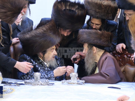 סוד שיח שרפי קודש: האד' מלעלוב ניקלשבורג באזוכט ביים פאר הדור הגה"צ רבי יעקב מאיר שעכטער שליט"א