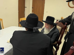 רוסישער הויפט-רב הגאון רבי בערל לאזאר שליט"א בקודש פנימה ביי האד' מגור