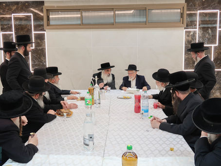 פראכטפולע "שמחה זאל" באנייעט אין בנין בית חינוך לבנות 'בנות אסתר' דושינסקיא אין עיה"ק ירושלים