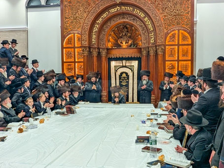 כמידי שנה בשנה: ביקור קודש דורך האד' מסאדיגורא בקרב חסידיו אין שטאט לעיקוואד