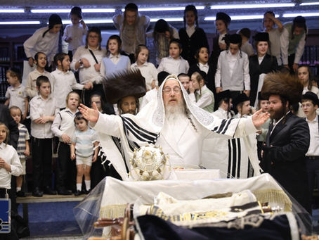 מעמד הקפת שניות בחצר הקודש ביאלא בני ברק | בילדער גאלעריע