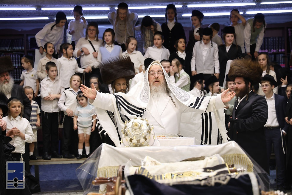 מעמד הקפת שניות בחצר הקודש ביאלא בני ברק | בילדער גאלעריע