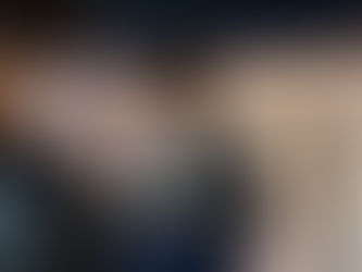 ווידיאו • אייגנארטיגע שבע ברכות לנגידים בחצה"ק באיאן פארגעקומען נעבן כותל המערבי לרגל רבינס 'יום זכאי'