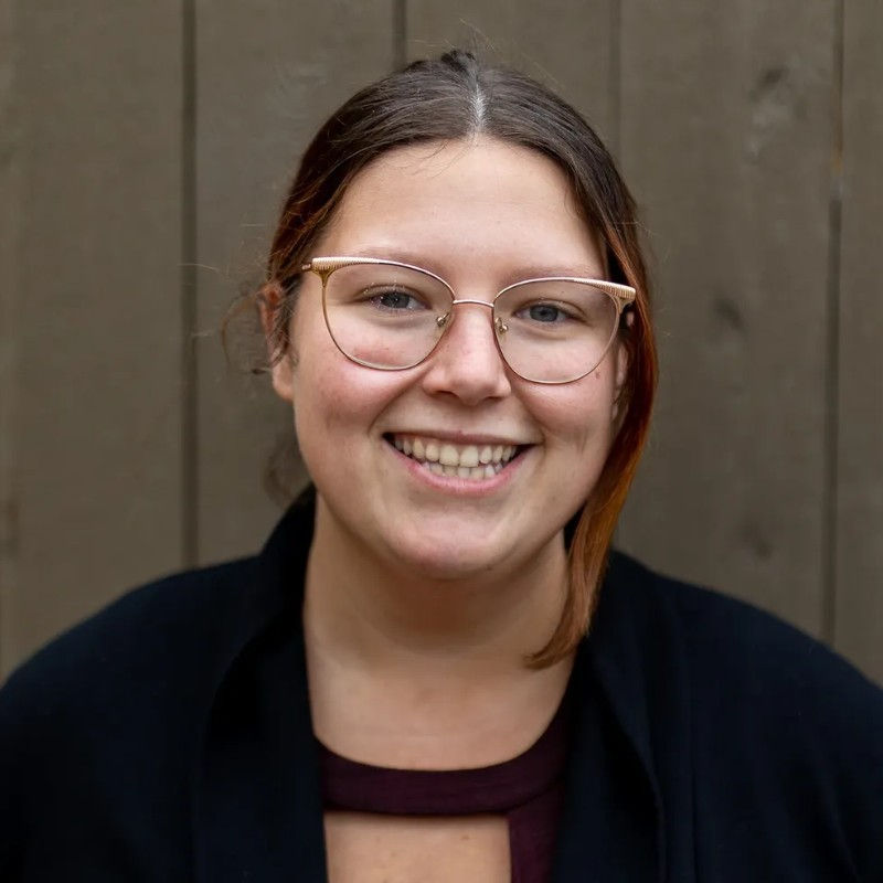 Portrait headshot of Samantha Sigl, therapist