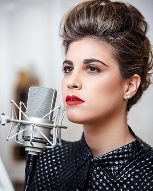 PROFESSIONAL MUSICIAN EXPLAINS HOW TO EARN RESPECT IN THE MUSIC INDUSTRY