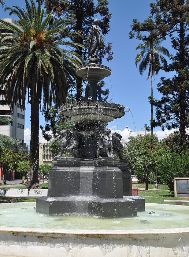 0097- Fuente en Plaza Belgrano.JPG