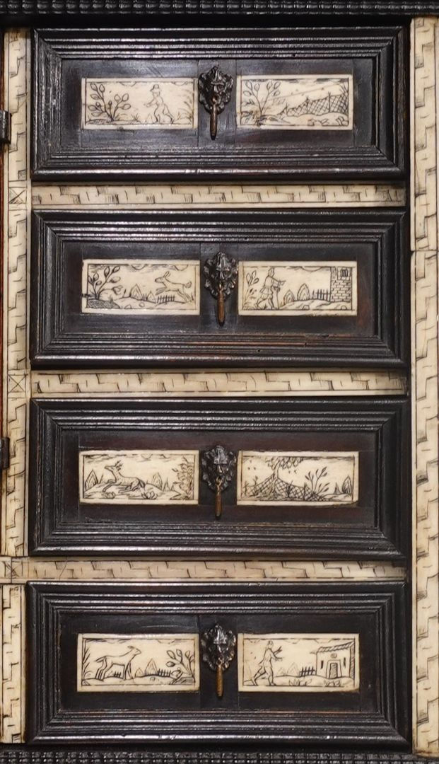 Miniature : Petit cabinet italien du XVII° siècle