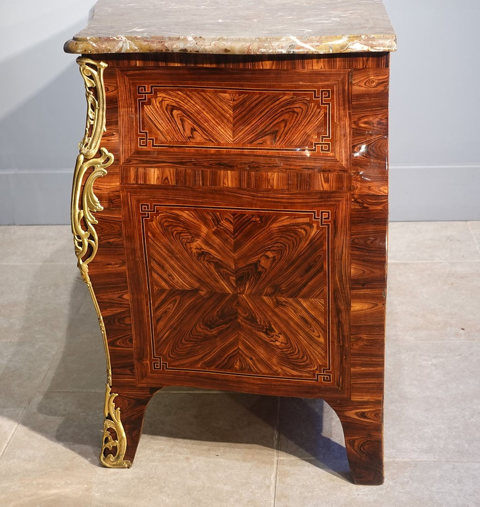 Miniature : Commode tombeau Louis XV  d'époque XVIII°