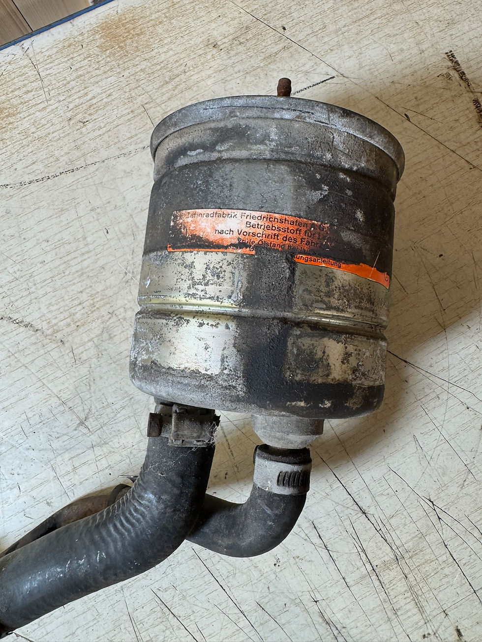 Miniaturbild: Behälter Lenkungsöl ZF Lenkölbehälter Ausgleichsbehälter Unimog