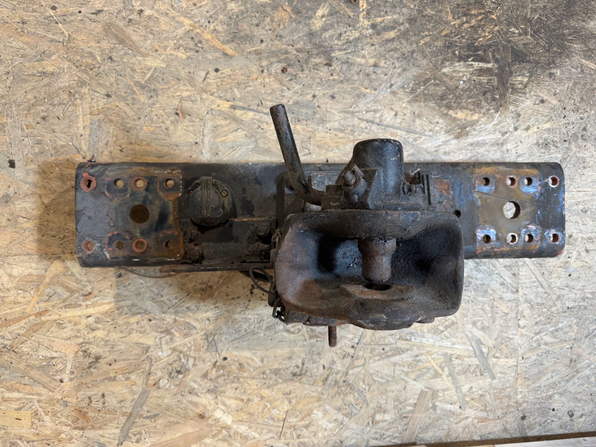 Zugmaul Rockinger Unimog mit Traverse und Oberlenker Halter