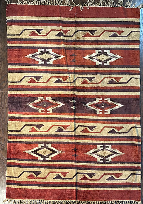 KINGS RUGS ©