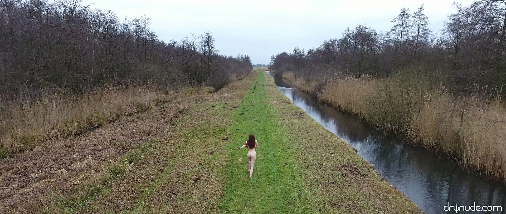 Hélène, running