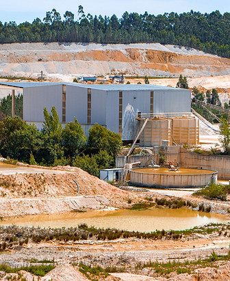 FOTO 5_page-0001.jpg