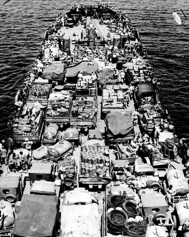 Marines Head for Invasion of Cape Gloucester